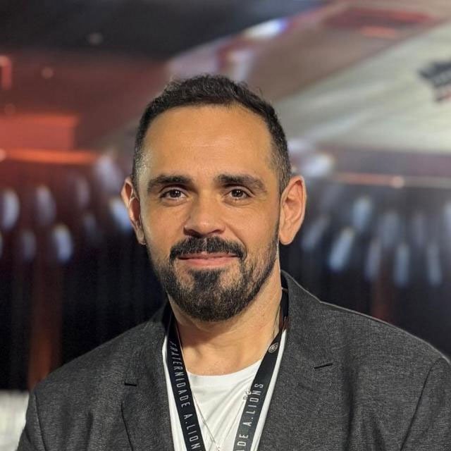 Adriano Loiola